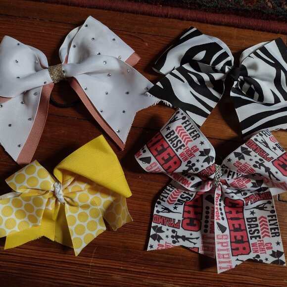 Lot of 4 oversize hair bows - Picture 1 of 4
